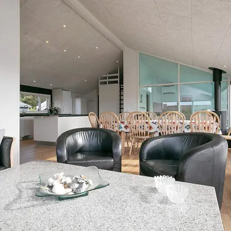 Three-bedroom In Vaeggerlose 44 Holiday home Lokken