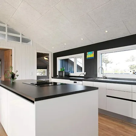 Three-bedroom In Vaeggerlose 44 Lokken