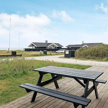 Holiday home Three-bedroom In Vaeggerlose 44 Lokken
